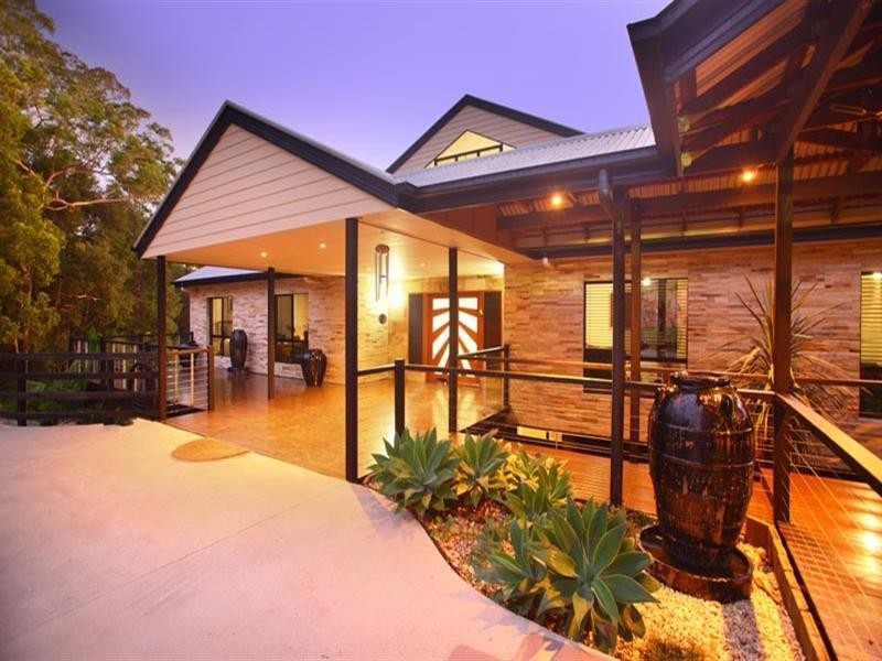 100 Rainforest Road, Chevallum QLD 4555