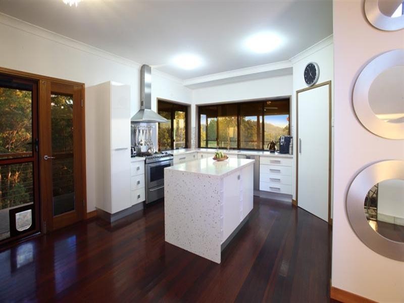 100 Rainforest Road, Chevallum QLD 4555