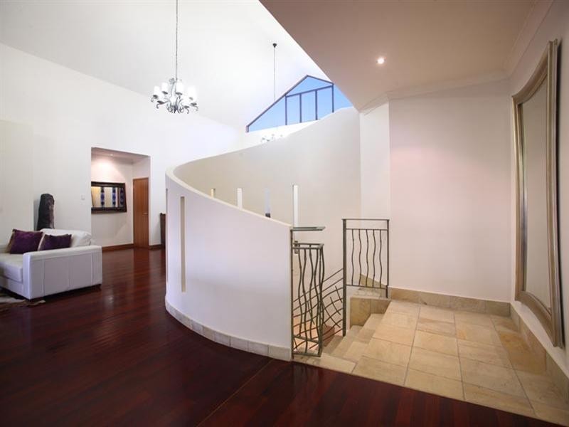 100 Rainforest Road, Chevallum QLD 4555