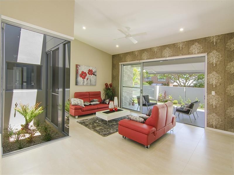 1/18 Eckersley Avenue, Buderim QLD 4556