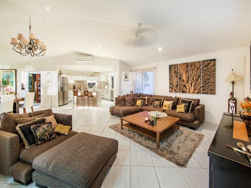 33 Lucida Place, Ilkley QLD 4554