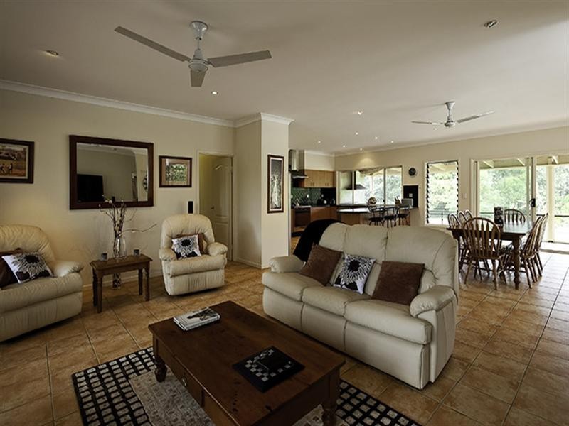 120 Sahara Road, Glass House Mountains QLD 4518