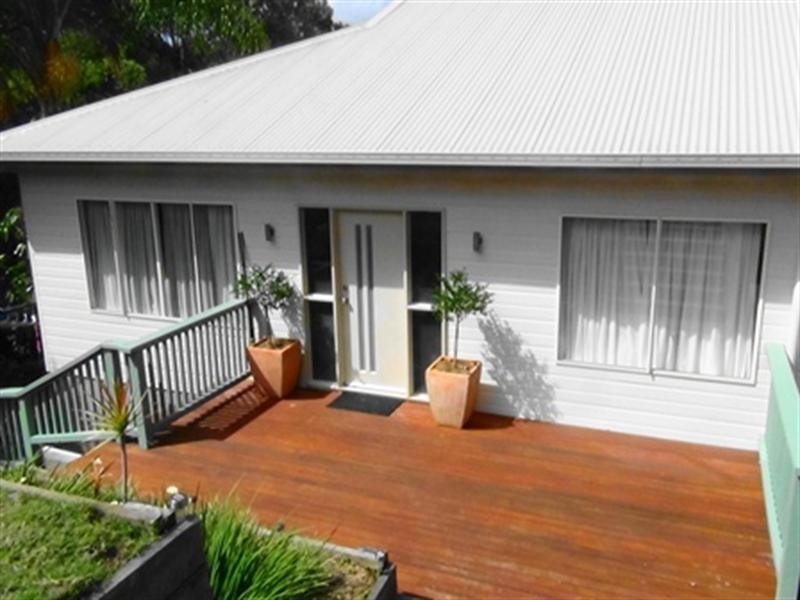 7 Louise Lane, Nambour QLD 4560