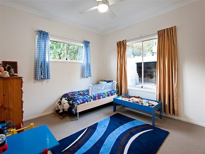 7 Louise Lane, Nambour QLD 4560