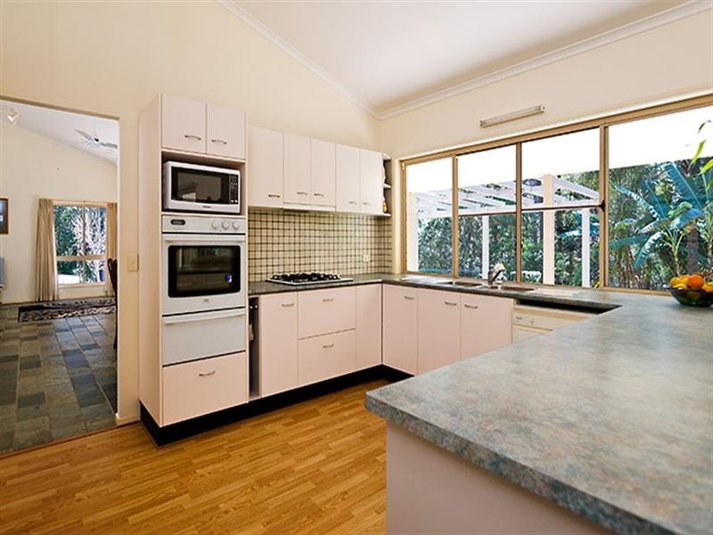 124 Glenview Road, Glenview QLD 4553