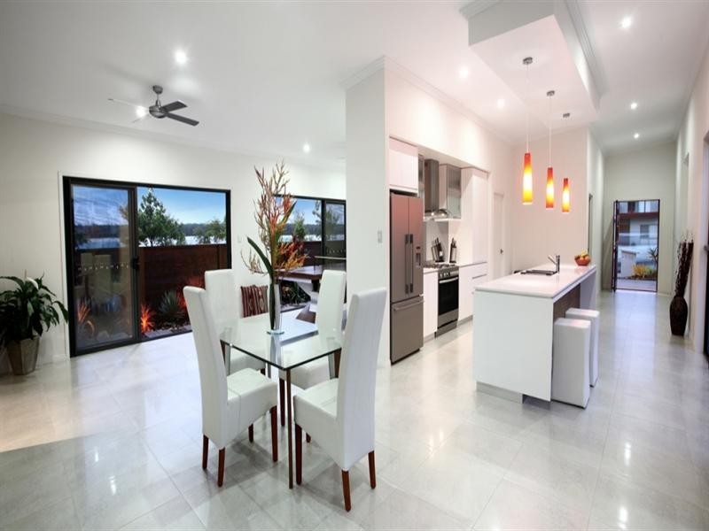 2 Swivel Court, Birtinya QLD 4575