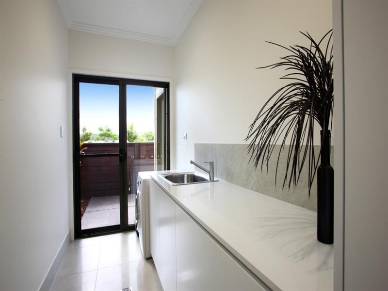 2 Swivel Court, Birtinya QLD 4575