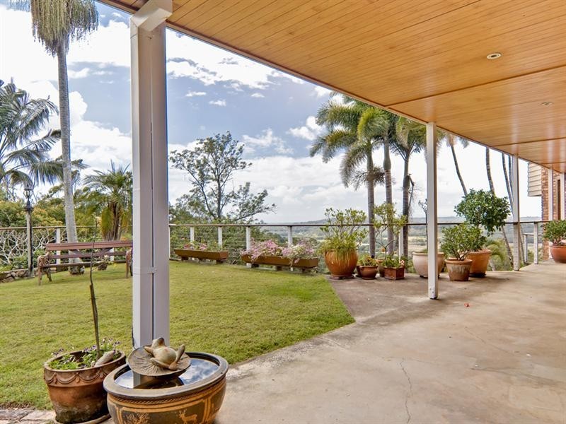 3-5 Kelks Hill Road, Nambour QLD 4560