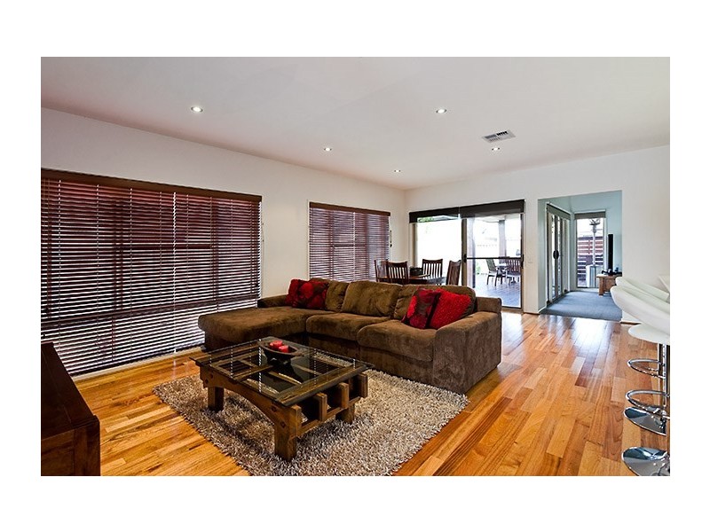 8 Peppermint Crescent, Sippy Downs QLD 4556