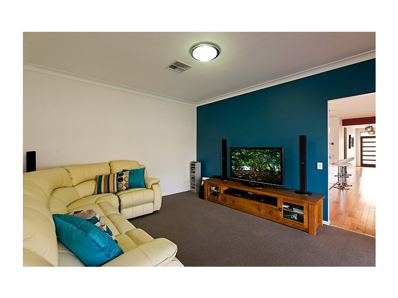 8 Peppermint Crescent, Sippy Downs QLD 4556