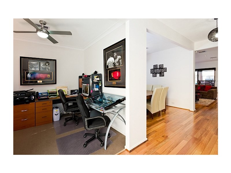 8 Peppermint Crescent, Sippy Downs QLD 4556