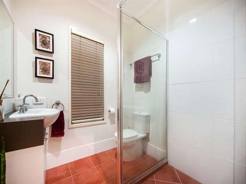 16 Bowerbird Place, Mons QLD 4556