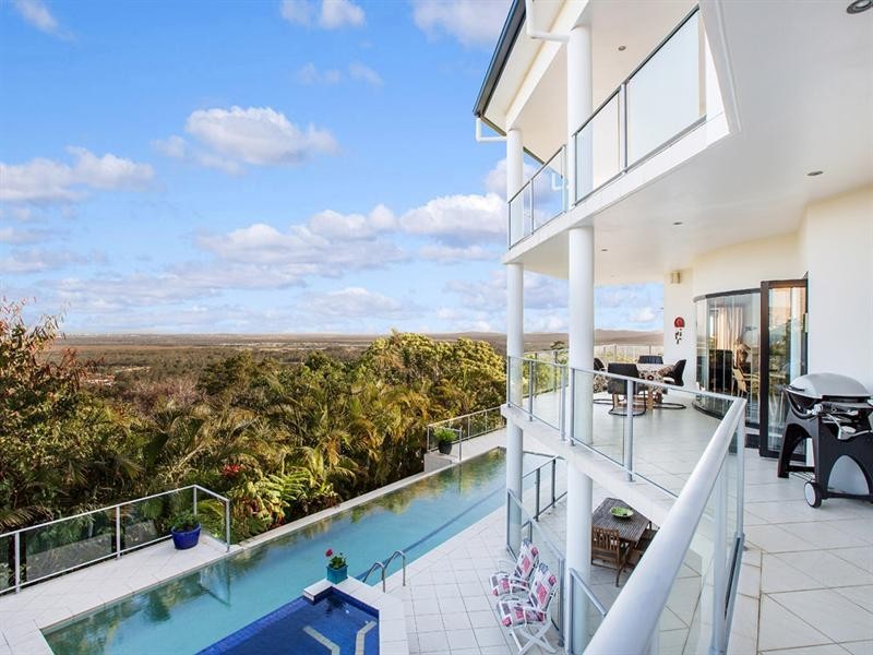 15 Monks Crescent, Buderim QLD 4556