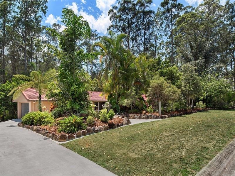 17 Victor Avenue, Palmview QLD 4553