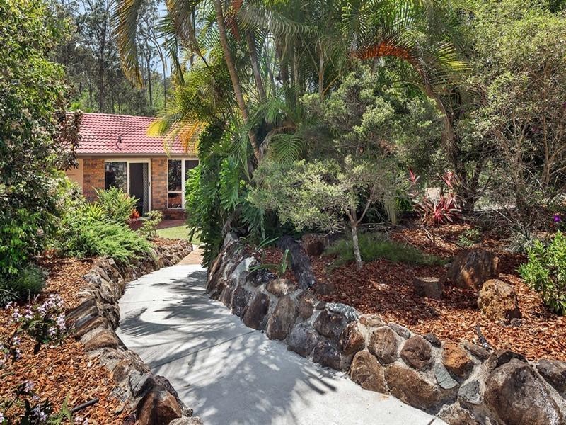 17 Victor Avenue, Palmview QLD 4553