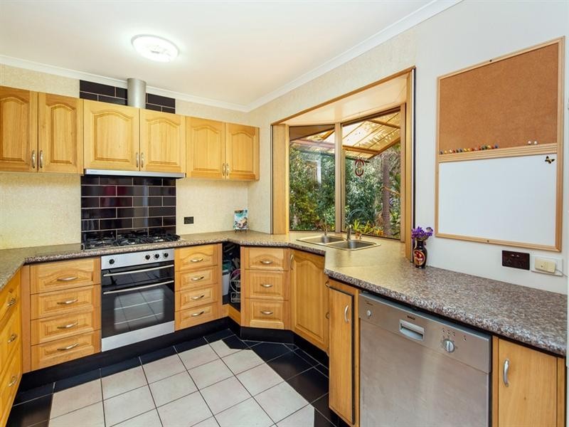 17 Victor Avenue, Palmview QLD 4553