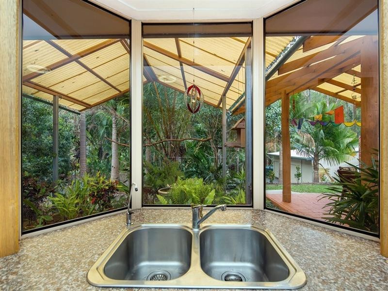 17 Victor Avenue, Palmview QLD 4553