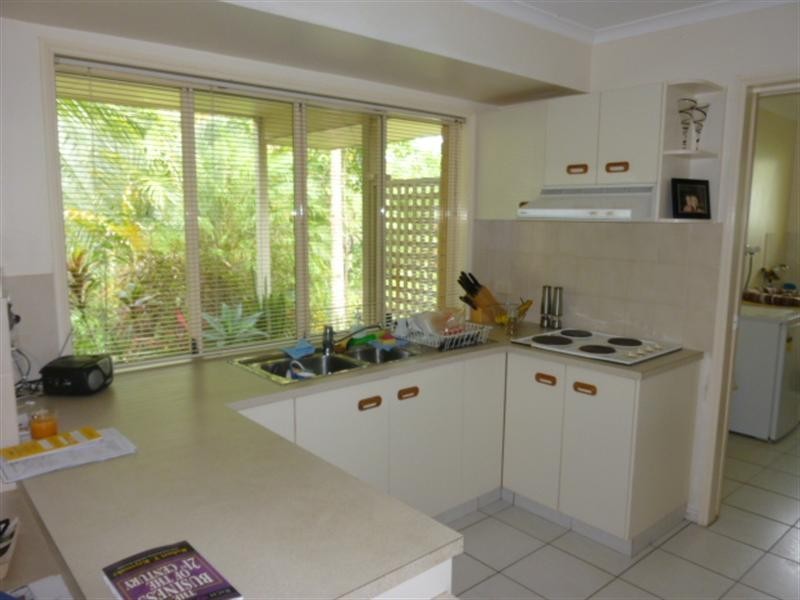 8 Samwhite Drive, Buderim QLD 4556