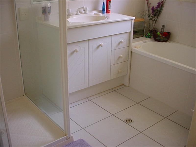 8 Samwhite Drive, Buderim QLD 4556