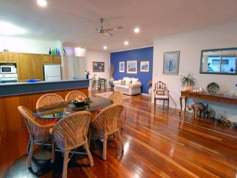 25 Barnes Drive, Buderim QLD 4556