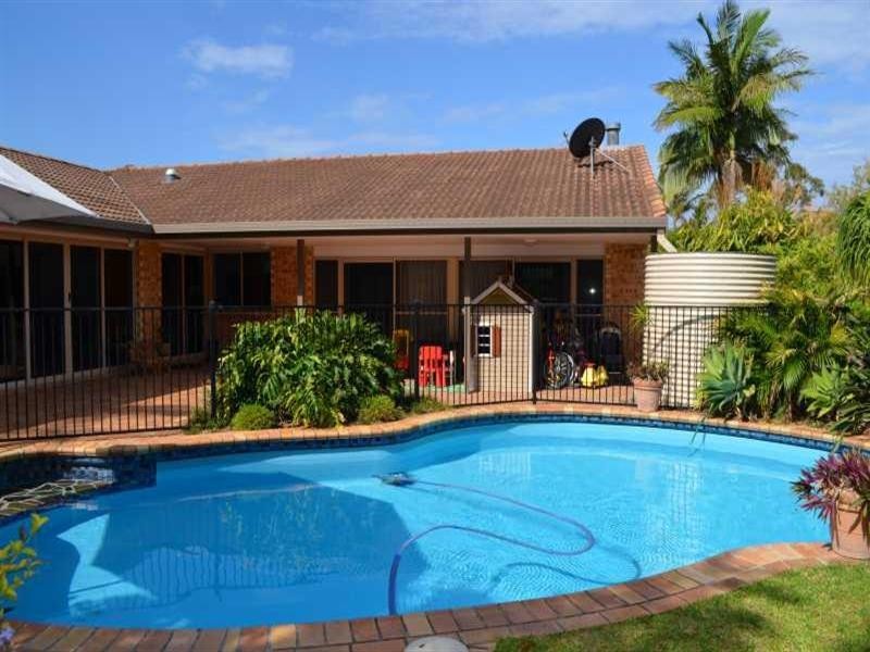 4 Hermosa Street, Mountain Creek QLD 4557