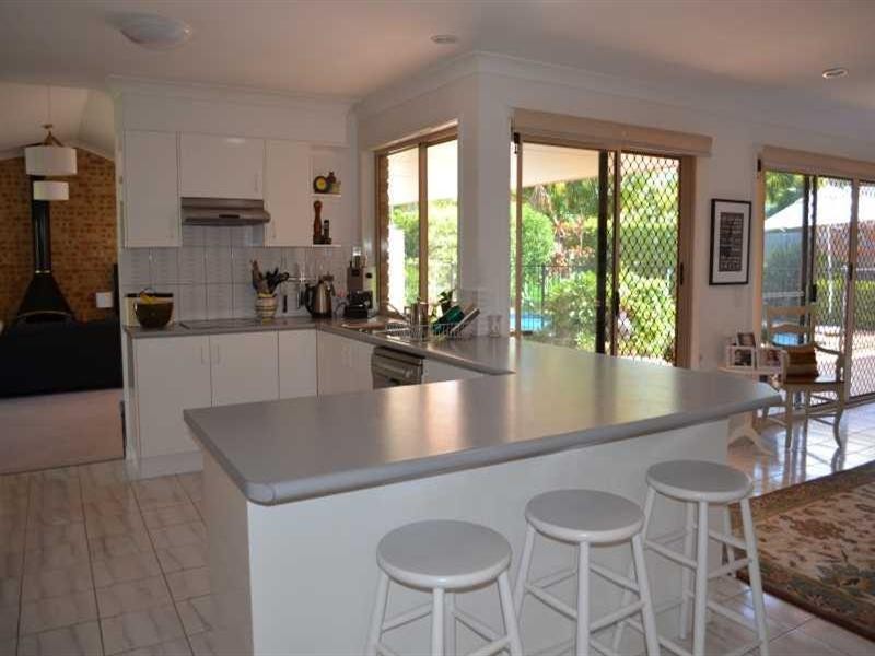 4 Hermosa Street, Mountain Creek QLD 4557