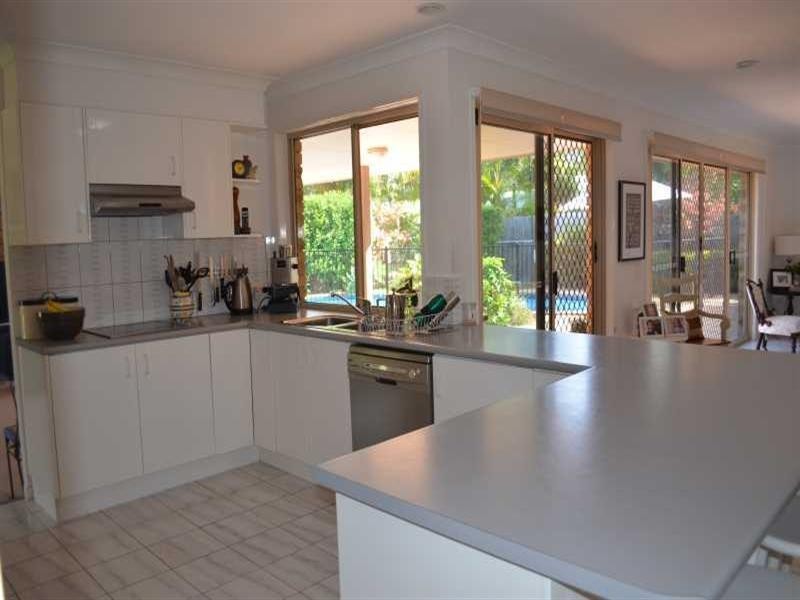 4 Hermosa Street, Mountain Creek QLD 4557