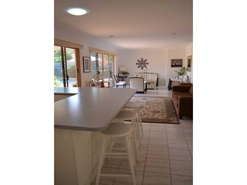 4 Hermosa Street, Mountain Creek QLD 4557