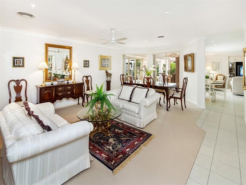 2 Royal Drive, Buderim QLD 4556