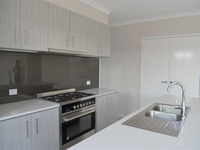 37 Sweetlip Circuit, Mountain Creek QLD 4557