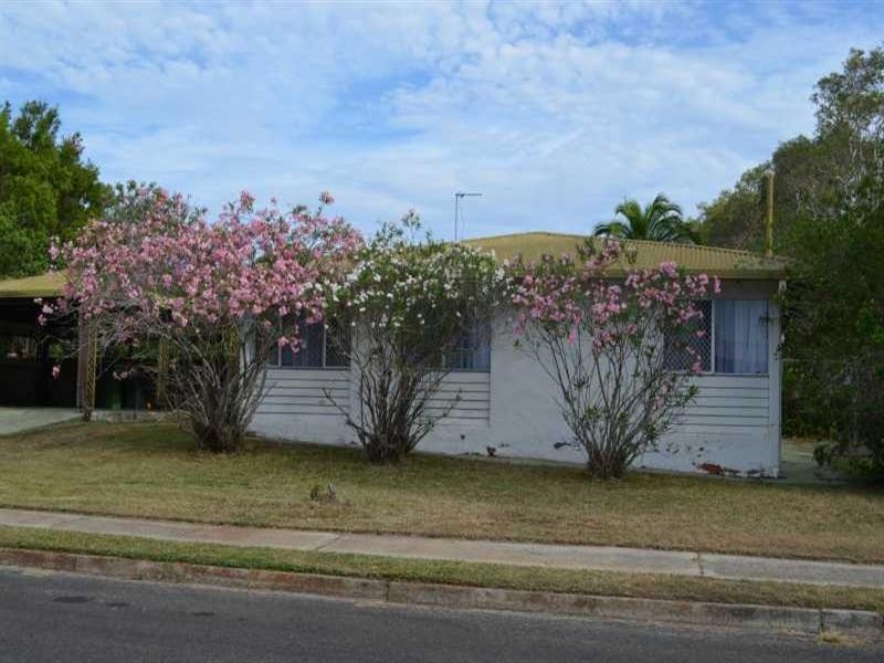 29 Tarwarri Crescent, Mooloolaba QLD 4557