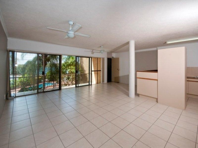 7-77 Bradman Avenue, Maroochydore QLD 4558