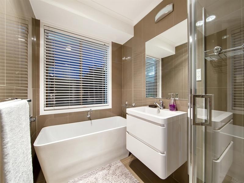 1 Winkara Street, Wurtulla QLD 4575