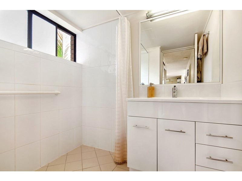 4/353 Bradman Avenue, Maroochydore QLD 4558