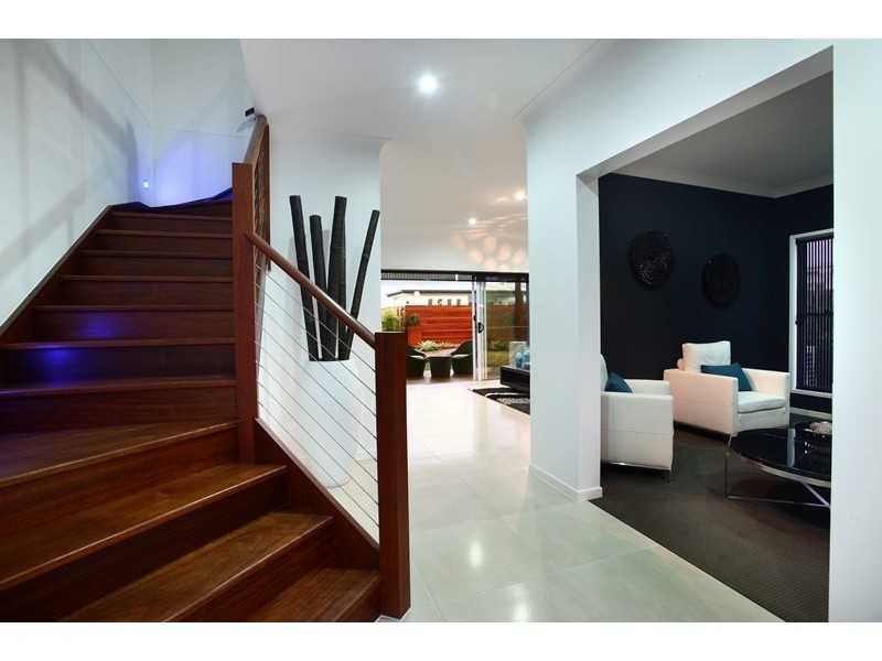 14 Feather Court, Birtinya QLD 4575