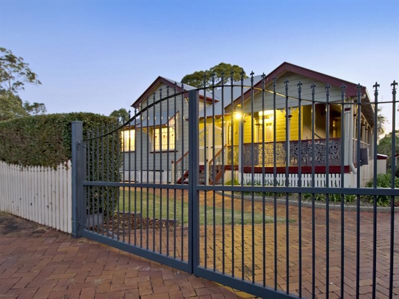 30 Courcheval Terrace, Mons QLD 4556