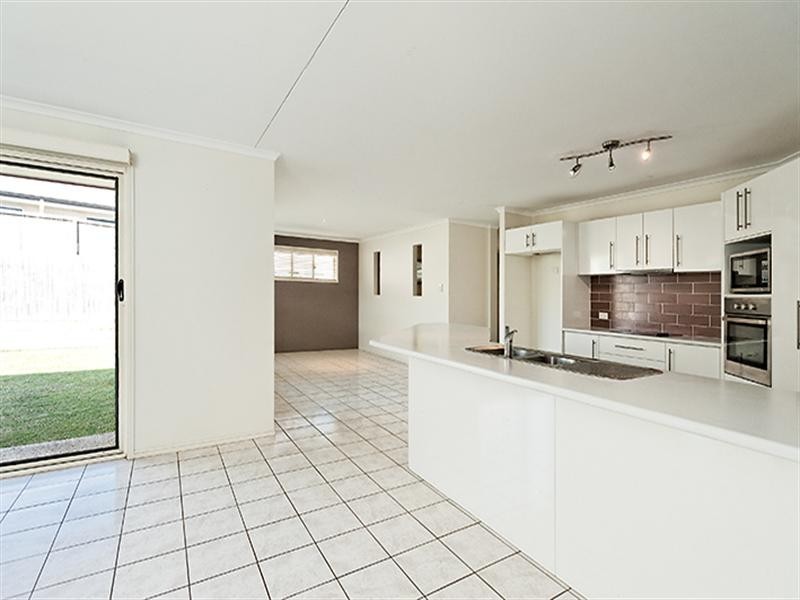 12 Paynters Pocket Avenue, Palmwoods QLD 4555