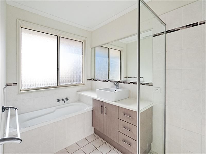 12 Paynters Pocket Avenue, Palmwoods QLD 4555