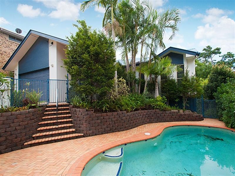 25 Barnes Drive, Buderim QLD 4556