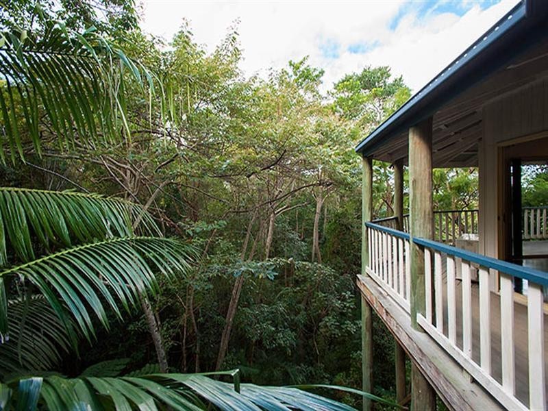 25 Barnes Drive, Buderim QLD 4556