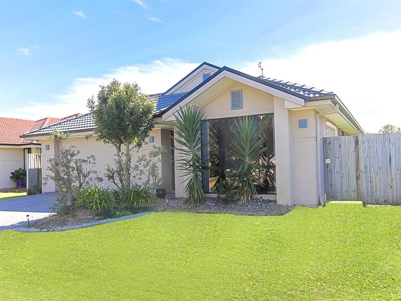 25 Dorian Crescent, Sippy Downs QLD 4556