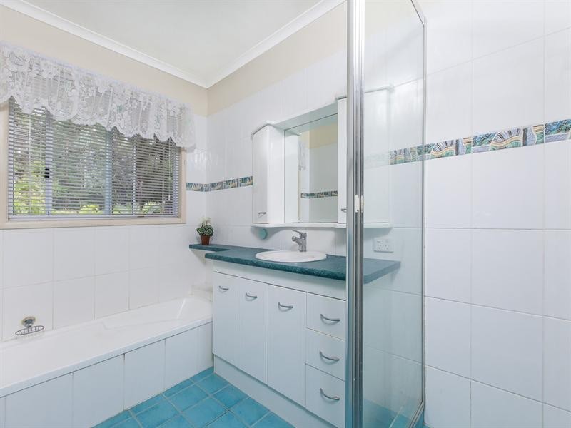 92-96 Mons School Road, Mons QLD 4556