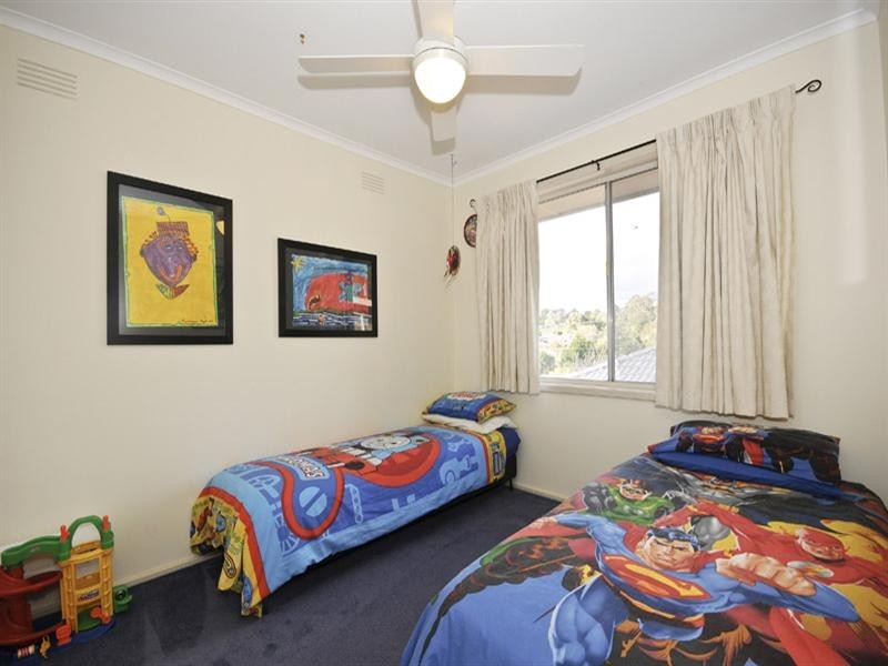 92 Winyard Drive, Mooroolbark VIC 3138