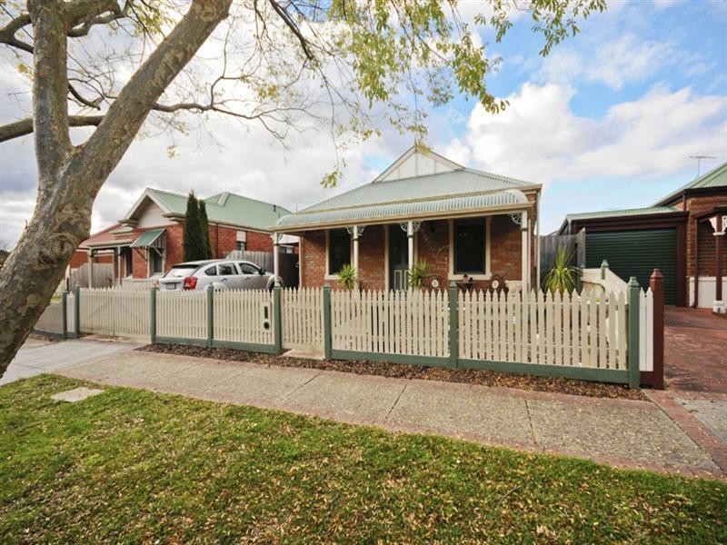 26 Chatswood Grove, Chirnside Park VIC 3116