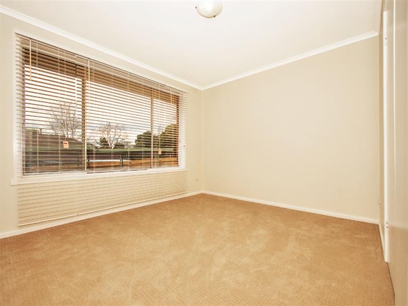 2/7 Kincumber Drive, Croydon VIC 3136