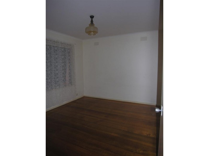 43 LANCASTER Road, Mooroolbark VIC 3138