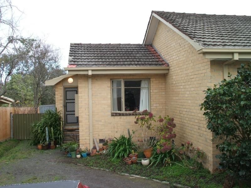 2/16 Glendale Avenue, Kilsyth VIC 3137