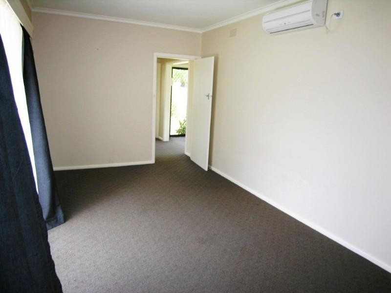 2/16 Glendale Avenue, Kilsyth VIC 3137