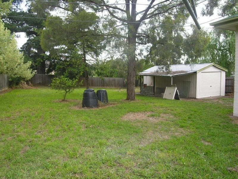 30 CAMBRIDGE Road, Mooroolbark VIC 3138