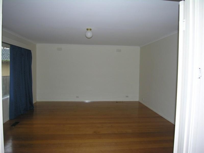 36 Croydondale Drive, Mooroolbark VIC 3138